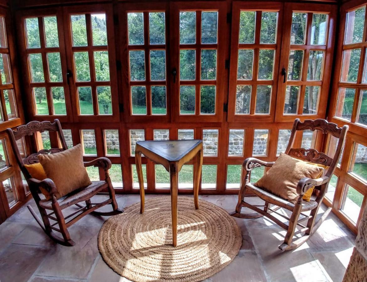 Trisileja En Novales Hotel Ngoại thất bức ảnh
