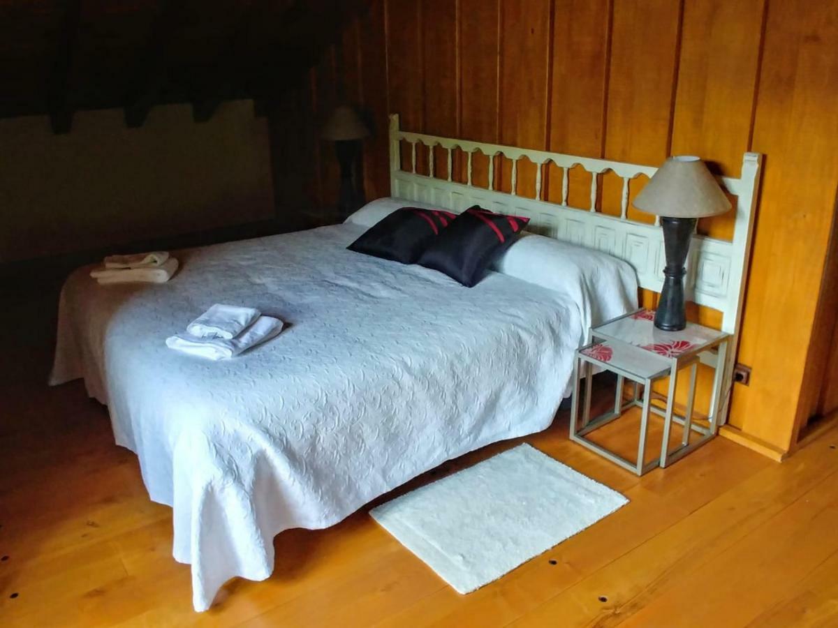 Trisileja En Novales Hotel Ngoại thất bức ảnh